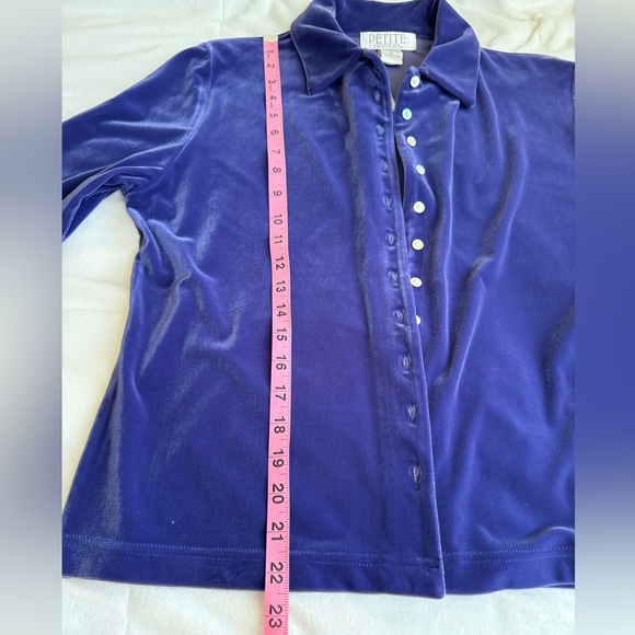 NWT Velvet Button Down Vintage Long Sleeve Blouse - Picture 4 of 5